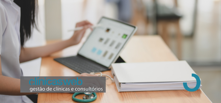 Conheça as vantagens de trabalhar com um software na cloud direcionado para clínicas médicas