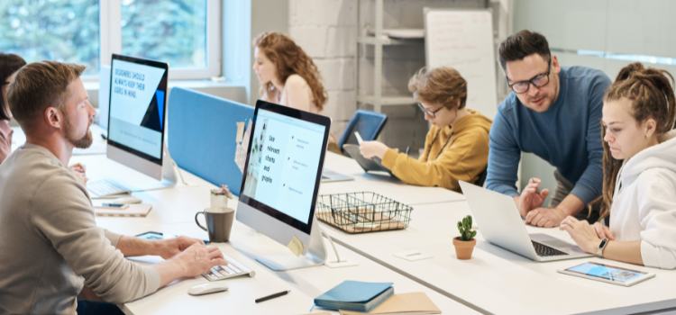 Regresso ao trabalho: 6 dicas para organizar um regresso mais feliz e produtivo